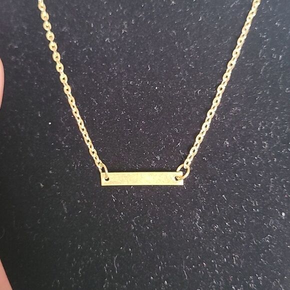 New Gold chain with Bar - Picture 2 of 4